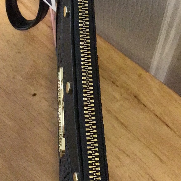 Juicy Couture Wristlet - Picture 6 of 9